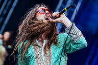 2013-08-08 - Crystal Fighters från Way Out West, Göteborg