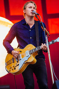 2013-08-08 - Johnossi från Way Out West, Göteborg