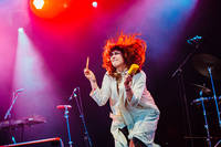 2013-08-09 - Sibille Attar från Way Out West, Göteborg