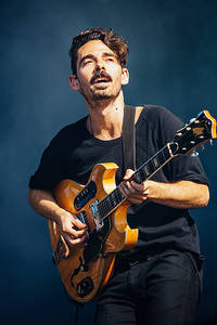 2013-08-09 - Local Natives från Way Out West, Göteborg