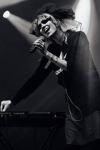 2013-08-09 - Grimes från Way Out West, Göteborg