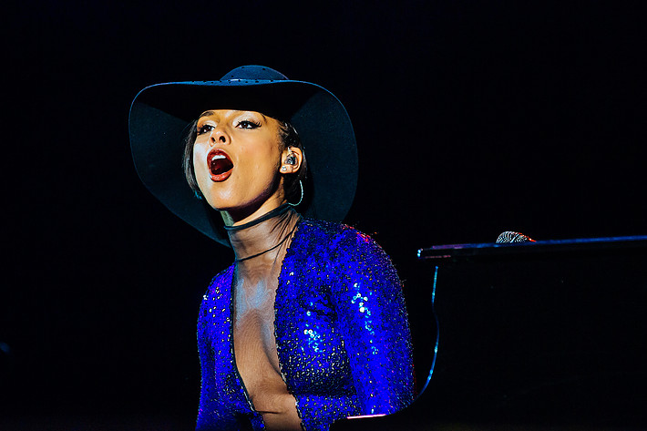 2013-08-10 - Alicia Keys från Way Out West, Göteborg