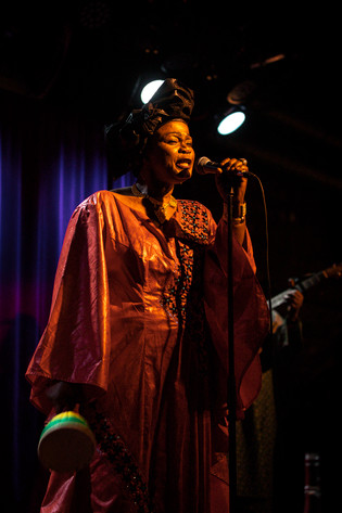 2020-02-13 - Nahawa Doumbia från Fasching, Stockholm