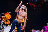 2010-08-13 - Iggy & The Stooges från Way Out West, Göteborg