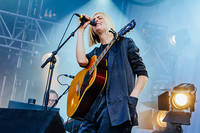 2010-08-14 - Anna Ternheim från Way Out West, Göteborg