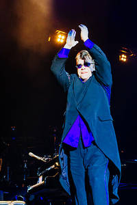 2010-12-04 - Elton John från Scandinavium, Göteborg