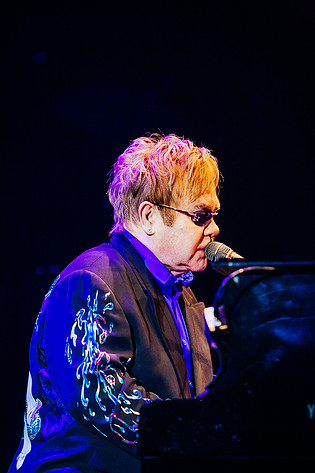2010-12-04 - Elton John från Scandinavium, Göteborg