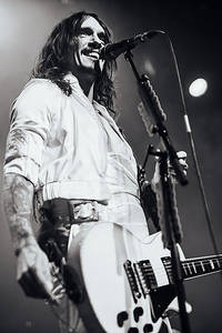 2020-02-18 - The Darkness från Pustervik, Göteborg