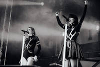 2014-08-08 - Icona Pop från Way Out West, Göteborg