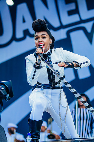 2014-08-08 - Janelle Monae från Way Out West, Göteborg