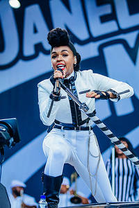 2014-08-08 - Janelle Monae från Way Out West, Göteborg