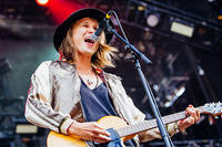 2014-08-07 - Markus Krunegård från Way Out West, Göteborg