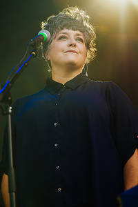 2014-08-08 - Neko Case från Way Out West, Göteborg