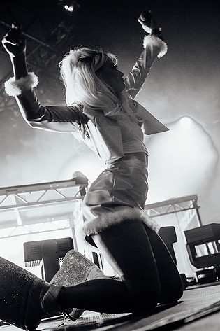 2014-08-07 - Rebecca & Fiona från Way Out West, Göteborg