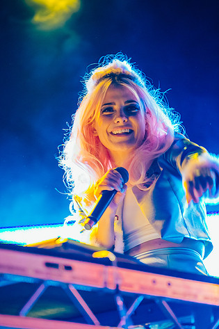 2014-08-07 - Rebecca & Fiona från Way Out West, Göteborg
