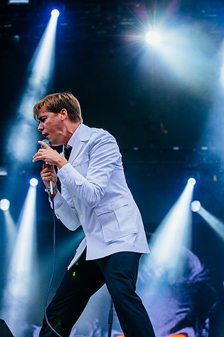 2014-06-27 - The Hives från Bråvalla, Norrköping