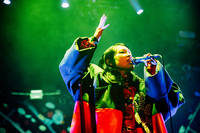 2020-03-09 - Little Dragon från Berns, Stockholm