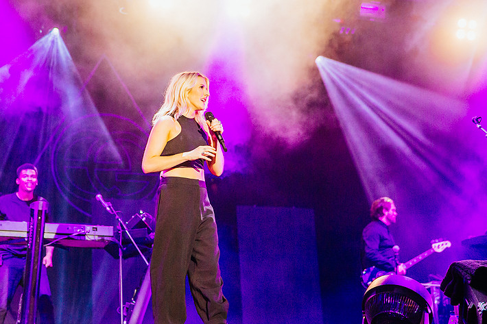 2015-08-15 - Ellie Goulding från Way Out West, Göteborg