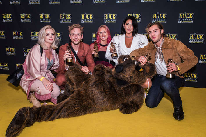 2021-08-22 - Rockbjörnen - Röda mattan från Södra Teatern, Stockholm