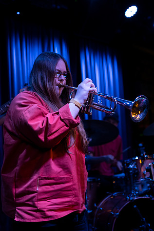 2021-10-15 - Emma-Jean Thackray från Fasching, Stockholm