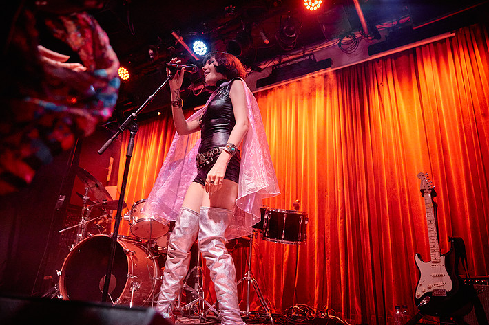 2021-11-15 - Gaye Su Akyol från Fasching, Stockholm