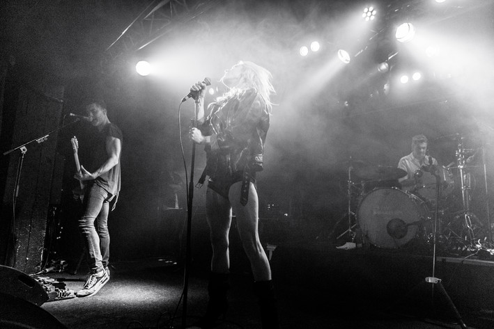 2021-11-25 - The Sounds från Debaser Strand, Stockholm
