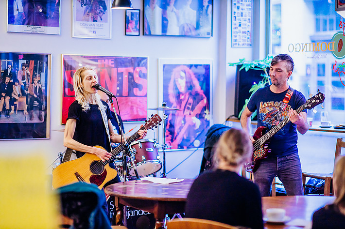 2021-11-27 - Monica and the Explosion från Dirty Records, Göteborg