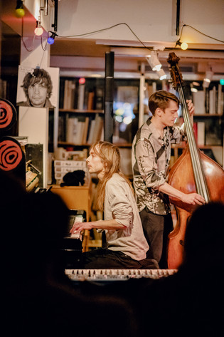 2022-04-28 - Honeywolf från Rönnells, Stockholm