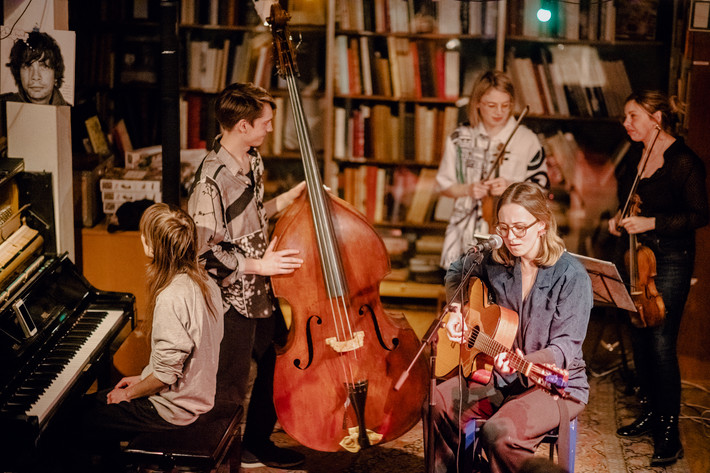 2022-04-28 - Honeywolf från Rönnells, Stockholm