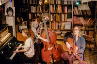 2022-04-28 - Honeywolf från Rönnells, Stockholm