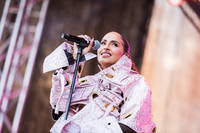 2022-06-09 - Snoh Aalegra från Rosendal Garden Party, Stockholm