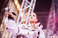 2022-06-09 - Snoh Aalegra från Rosendal Garden Party, Stockholm