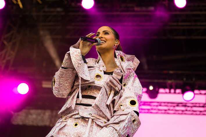 2022-06-09 - Snoh Aalegra från Rosendal Garden Party, Stockholm
