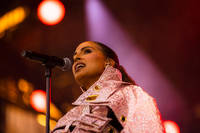 2022-06-09 - Snoh Aalegra från Rosendal Garden Party, Stockholm