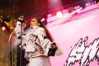 2022-06-09 - Snoh Aalegra från Rosendal Garden Party, Stockholm