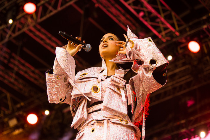 2022-06-09 - Snoh Aalegra från Rosendal Garden Party, Stockholm