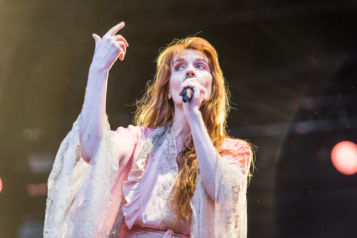 2022-06-09 - Florence + The Machine från Rosendal Garden Party, Stockholm