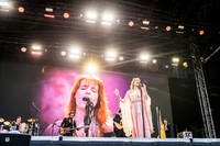 2022-06-09 - Florence + The Machine från Rosendal Garden Party, Stockholm