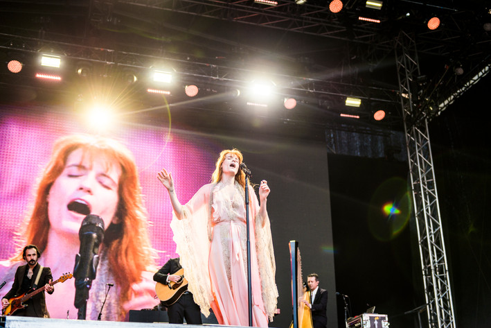 2022-06-09 - Florence + The Machine från Rosendal Garden Party, Stockholm