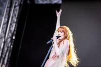 2022-06-09 - Florence + The Machine från Rosendal Garden Party, Stockholm