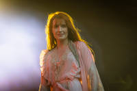 2022-06-09 - Florence + The Machine från Rosendal Garden Party, Stockholm