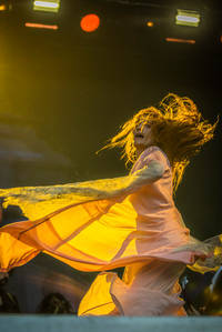 2022-06-09 - Florence + The Machine från Rosendal Garden Party, Stockholm