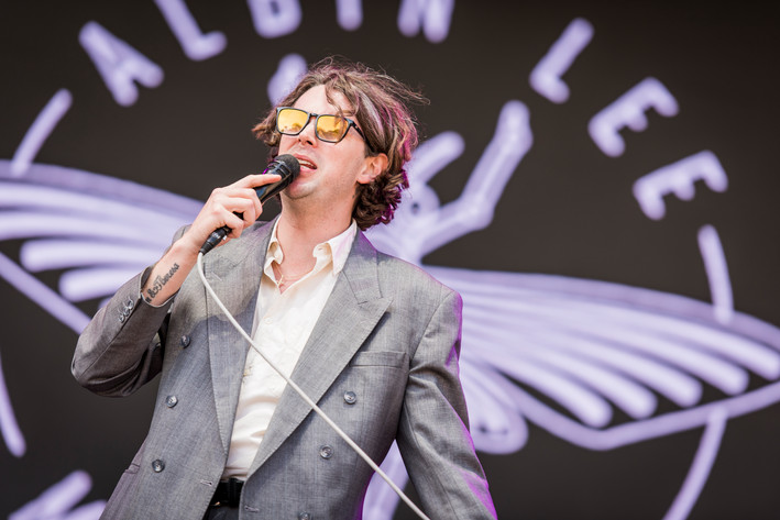 2022-06-10 - Albin Lee Meldau från Rosendal Garden Party, Stockholm