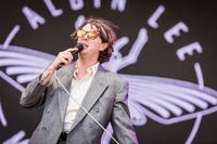 2022-06-10 - Albin Lee Meldau från Rosendal Garden Party, Stockholm