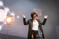 2022-06-10 - Sharon Van Etten från Rosendal Garden Party, Stockholm