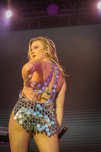 2022-06-22 - Zara Larsson från Gröna Lund, Stockholm