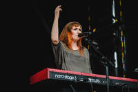 2022-07-01 - Mother Mother från Lollapalooza, Stockholm