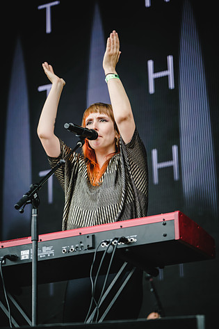 2022-07-01 - Mother Mother från Lollapalooza, Stockholm