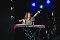 2022-07-01 - Mother Mother från Lollapalooza, Stockholm