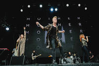 2022-07-01 - Mother Mother från Lollapalooza, Stockholm